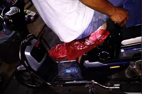 转向灯喇叭不停的响，来看老师傅带你维修，分分钟的事