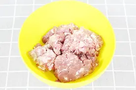 冷冻肉馅解冻麻烦，学会这个冷冻小窍门，既不占用冰箱空间还方便