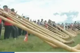 阿尔卑斯号角音乐节吹响瑞士 还用上了“好声音”盲选模式视频封面