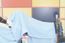 肚子充气竟然能充这么大，还能飘起来视频封面