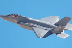 F-35惊艳亮相EAA，超级性能力压全场视频封面