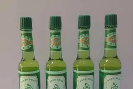 手机屏幕有划痕，别急着修，用它擦一擦，划痕马上消失视频封面