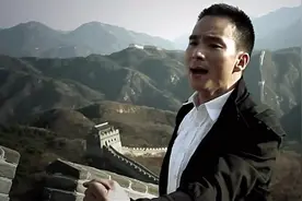 励志神曲！一首《中国脊梁》，振奋人心，让人热血沸腾视频封面