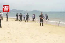 北京双胞胎女孩在青岛溺亡：事发地并非正规浴场 水下有暗沟视频封面