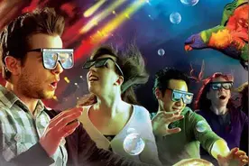 沉浸式观影的终极体验，昆明4DX影院观后感，观众：仿佛身临其境视频封面