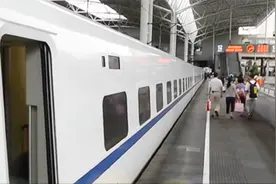了不起我的国！我国双层软卧高铁来了，睡一觉，从北京到上海！
