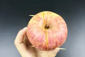 牙签插在苹果上这么厉害，让水果保持新鲜，解决了家家户户的烦恼视频封面