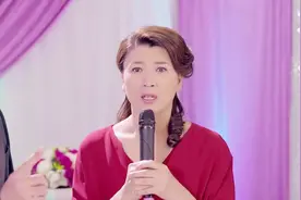 丁洁在订婚现场发表感言，看到了自己的前夫，直接晕了过去