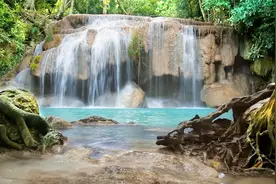 太神奇了！你见过水往高出流吗？这个液体就能做到，太不可思议了视频封面