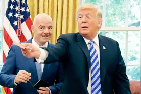 对记者亮红牌！特朗普见足联主席称愿连任到2026年丨交叉点看视频封面