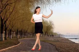 玫香9月最新广场舞《女人美》32步入门基础步，初学者的最爱！