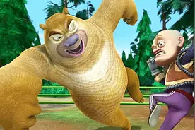 强哥与两熊进行森林拳击比赛，这动作，帅炸了！精彩超炫！视频封面