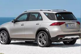 奔驰最美SUV！首次搭载48V轻混，四轮主动悬架，让宝马X5颤抖！视频封面