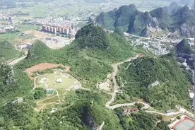 航拍广西贺州第一个城市公园，敢不要这么美吗？视频封面