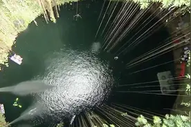 世界上最恐怖的“天坑”，深不见底，黑暗的水底竟然还埋了宝藏