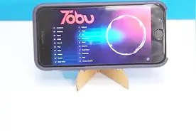 旧纸板剪两刀，秒变手机支架