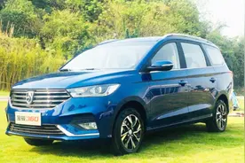 180°的座椅放平，宝骏360成自驾首选车