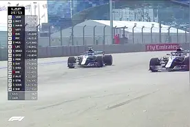 博塔斯让车汉密尔顿 让人想到了2002老巴给车王让车视频封面