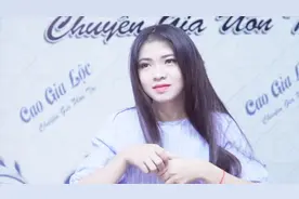 漂亮妹子，想烫发变成熟一点，这款发型烫完特满意