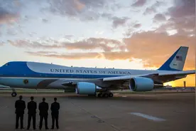 美国全国仅4架，起飞只需5分钟，安全性比空军一号还好的飞机！