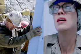 单亲妈妈为养活孩子去当矿工，几经波折改变了女矿工在工地的处境视频封面