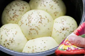 馒头还在蒸？来试试高压锅馒头 不用一滴水，吃起来焦香又柔软