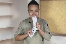 为什么口吞扑克牌，又完好无损的吐出来？原来秘密这么简单视频封面