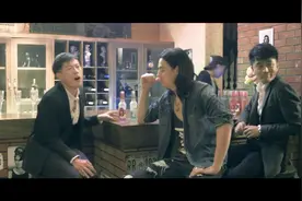 这么帅的男生竟然有这种病，可惜了！