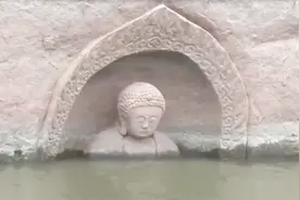 江西老水库水位下降，露出一诡异佛像，周边村民集体朝拜！视频封面