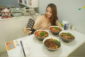 心理学：越喜欢在朋友圈晒食物的女人，越值得男人珍惜图片