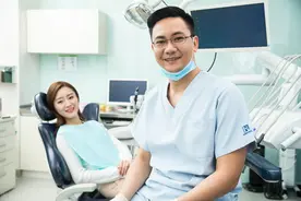 我，医生，在民营医院上班，告诉你普通医生月薪多少，奖金有多少图片