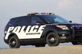 美国警车里都有什么装备？图片