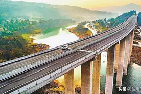 1月1日0时起 巴万高速主线正式通车，目前全线暂时免费通行图片