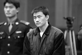 15岁在北京捡破烂，30岁坐拥千万资产，靠假证娶3个妻子生6个小孩图片