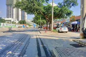 百色这个路段，还有些店铺可以租，租金一个月才1500元，还行图片