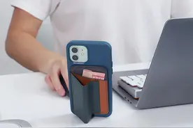 iPhone 12必入磁吸卡包，一贴即合秒变手机支架，能装5张卡图片