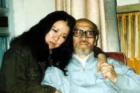 三毛第2次见王洛宾：“给我买套房吧”，被拒后流浪4个月含恨而终图片