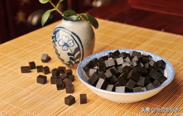 连吃一个月花胶 连续吃一个月花胶