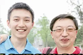 8年前，湖北小伙放弃清华保送，高考考取689分，他如今怎样了？图片