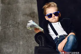 放榜⑦ | 起底房企高管薪资，碧桂园恒大出手最“阔绰”，平安系两大高管拿走华夏幸福近半薪酬图片