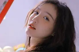 2019年，向民警叫嚣“你完了”，被拘留并解约的刘露，今现状凄凉图片