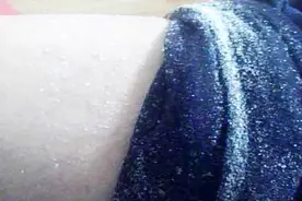 冬天腿上总是掉皮屑怎么办？教你几个解决的小方法，越早知道越好