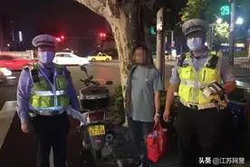 江苏南京:“新车停久了会坏的！”......这个理由太“雷人”图片