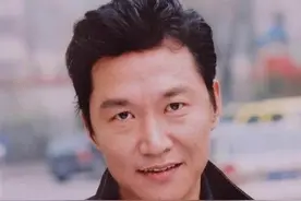 他是插翅难逃里的张世豪，一夜爆红后拍戏赔2000万，现在过得怎样图片