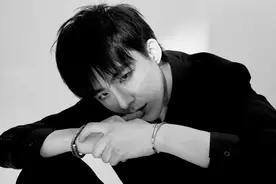 刘宇宁：学烹饪端盘子，被女友嫌丑，草根爆燃成名记图片