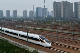 银川开往北京上海郑州等地列车停运图片