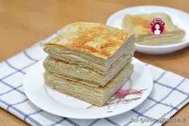 自制花生酱香浓味香，烙个千层饼层次分明又柔软，好吃易消化图片
