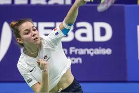 羽毛球专家把脉：高远球打得到位，也算是一种进攻吗？图片