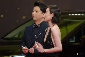 倪妮和田雨走红毯，谁注意男方手放的位置，是对她最大的尊重图片