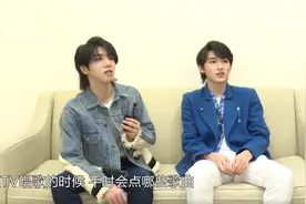 华晨宇对《王牌》新人毫不客气，采访当面踩人痛脚，新人只能赔笑图片